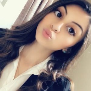 Meet your Posher, Karina